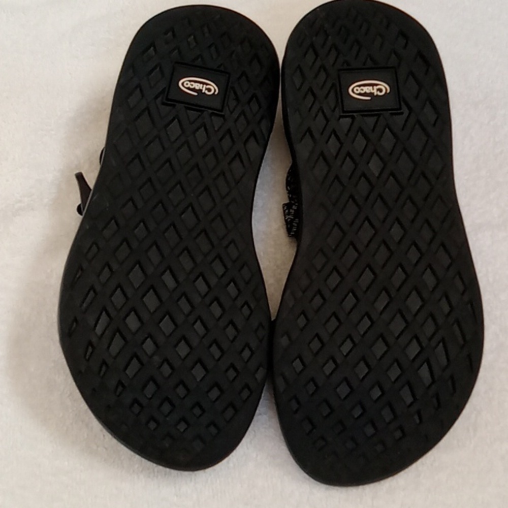 Chaco Women's Sandals - Black and White Pattern Size 8 Womens - Picture 10 of 10